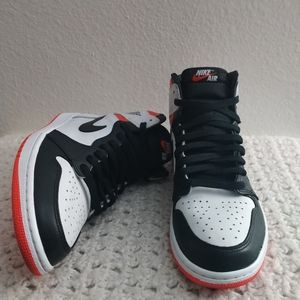Air Jordan 1 Retro High OG 'Electro Orange' men size 10